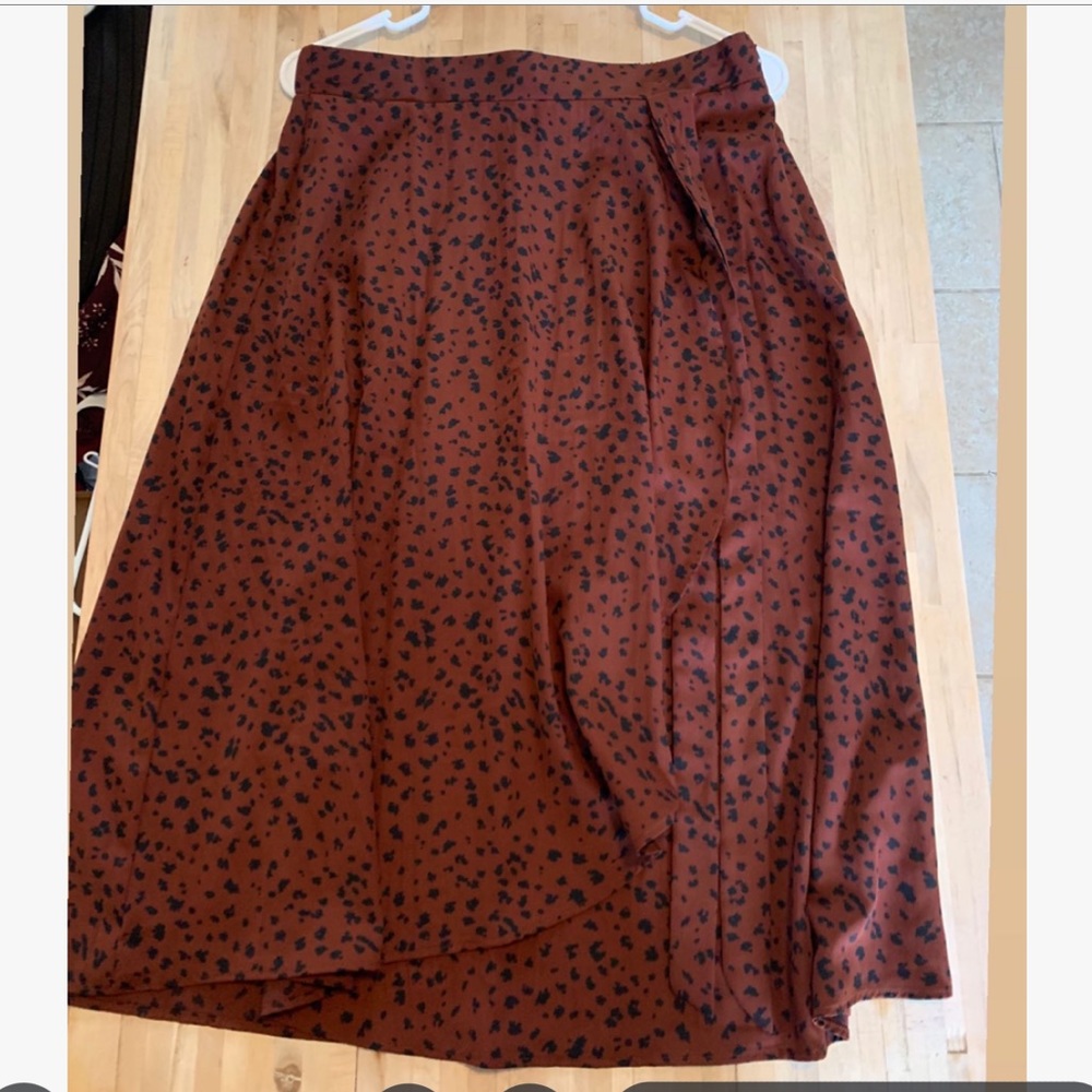 MIDI skirt